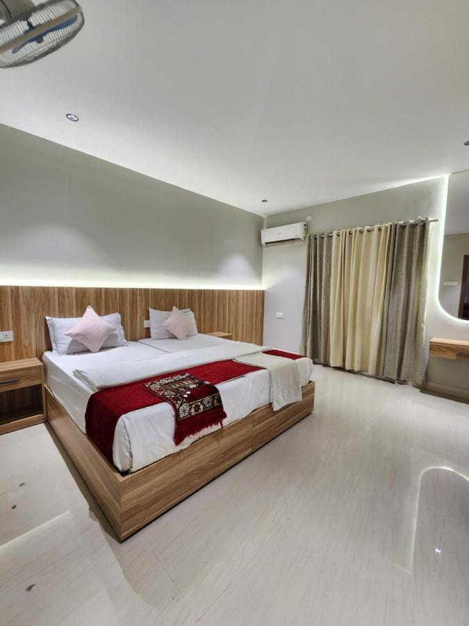 Hotel Muziris Manor Residency à Kochi Extérieur photo