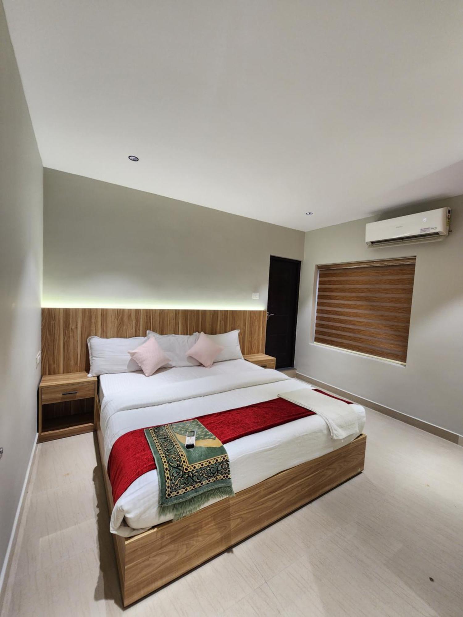 Hotel Muziris Manor Residency à Kochi Extérieur photo