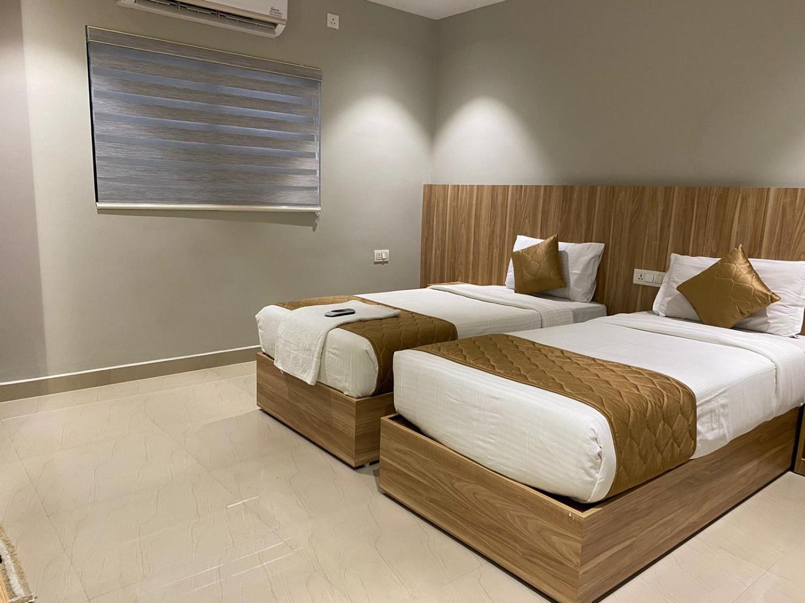 Hotel Muziris Manor Residency à Kochi Extérieur photo