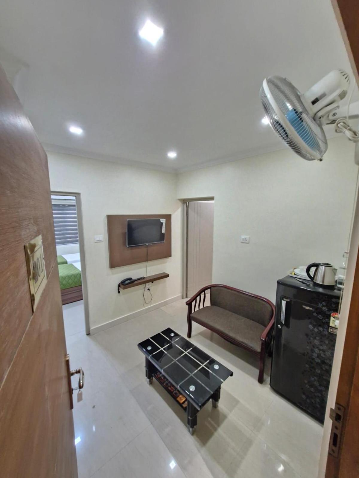 Hotel Muziris Manor Residency à Kochi Extérieur photo
